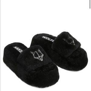 Naked Wolfe Ivy Slides